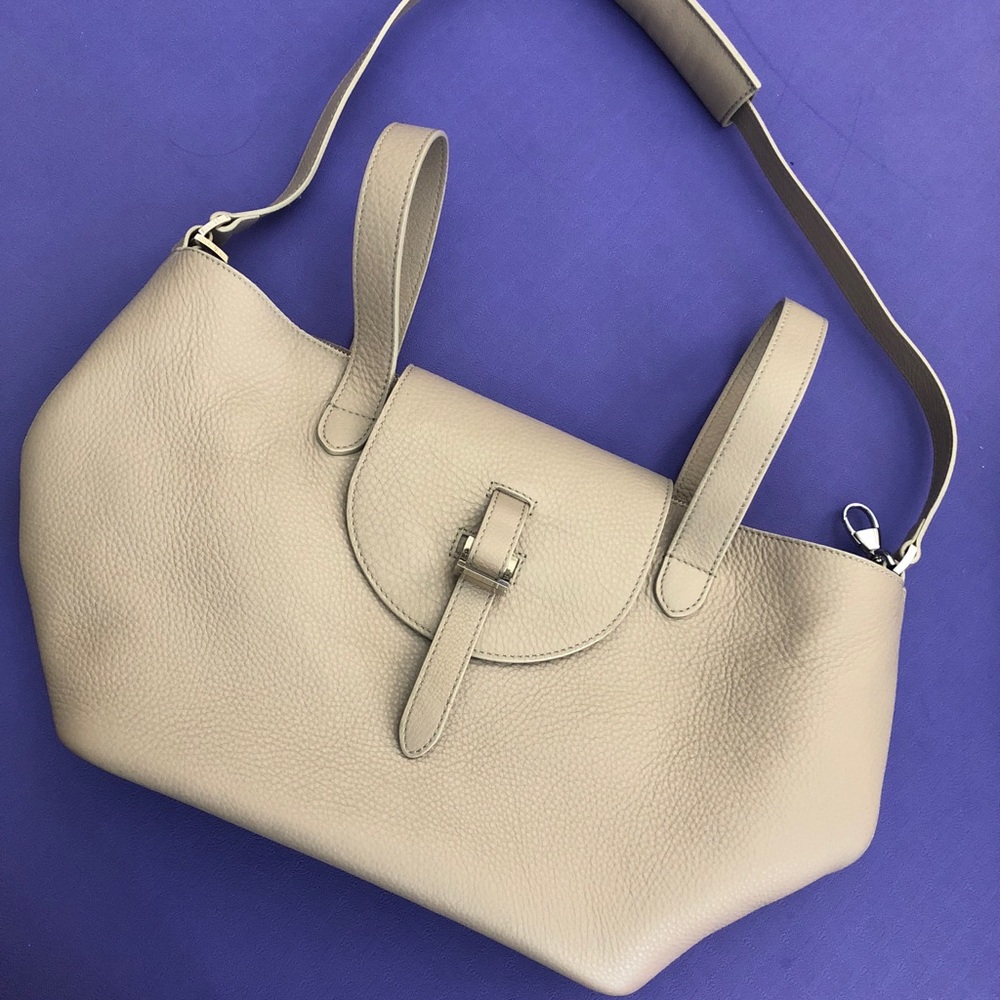 EUC Meli Melo Thela medium zipper